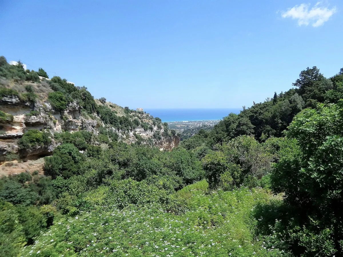 Die Myli-Schlucht öffnet sich zum Meer und zur Küste östlich von Rethymno