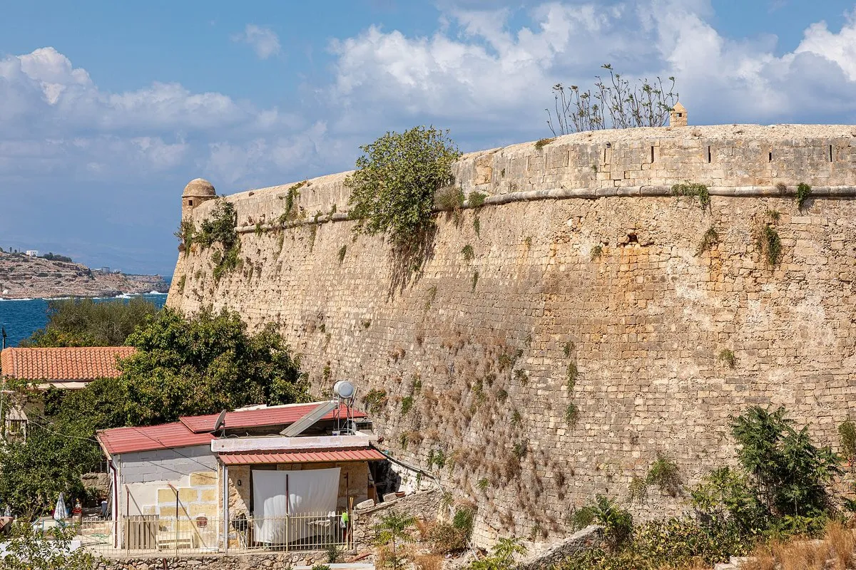 The western walls of the Fortezza